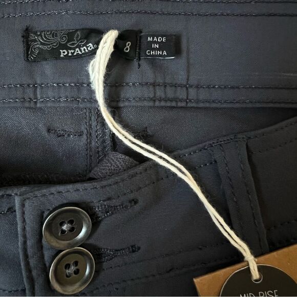 Prana Mid Rise Relaxed 11” Shorts NEW Size 8 Gray Stretchy - Picture 4 of 8